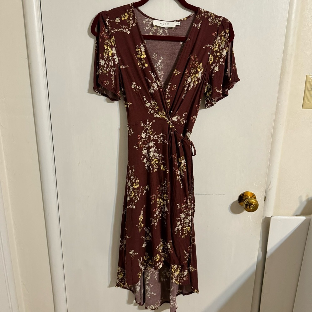 ASTR the Label Maroon Floral Wrap Midi Long Dress Womens Size Small